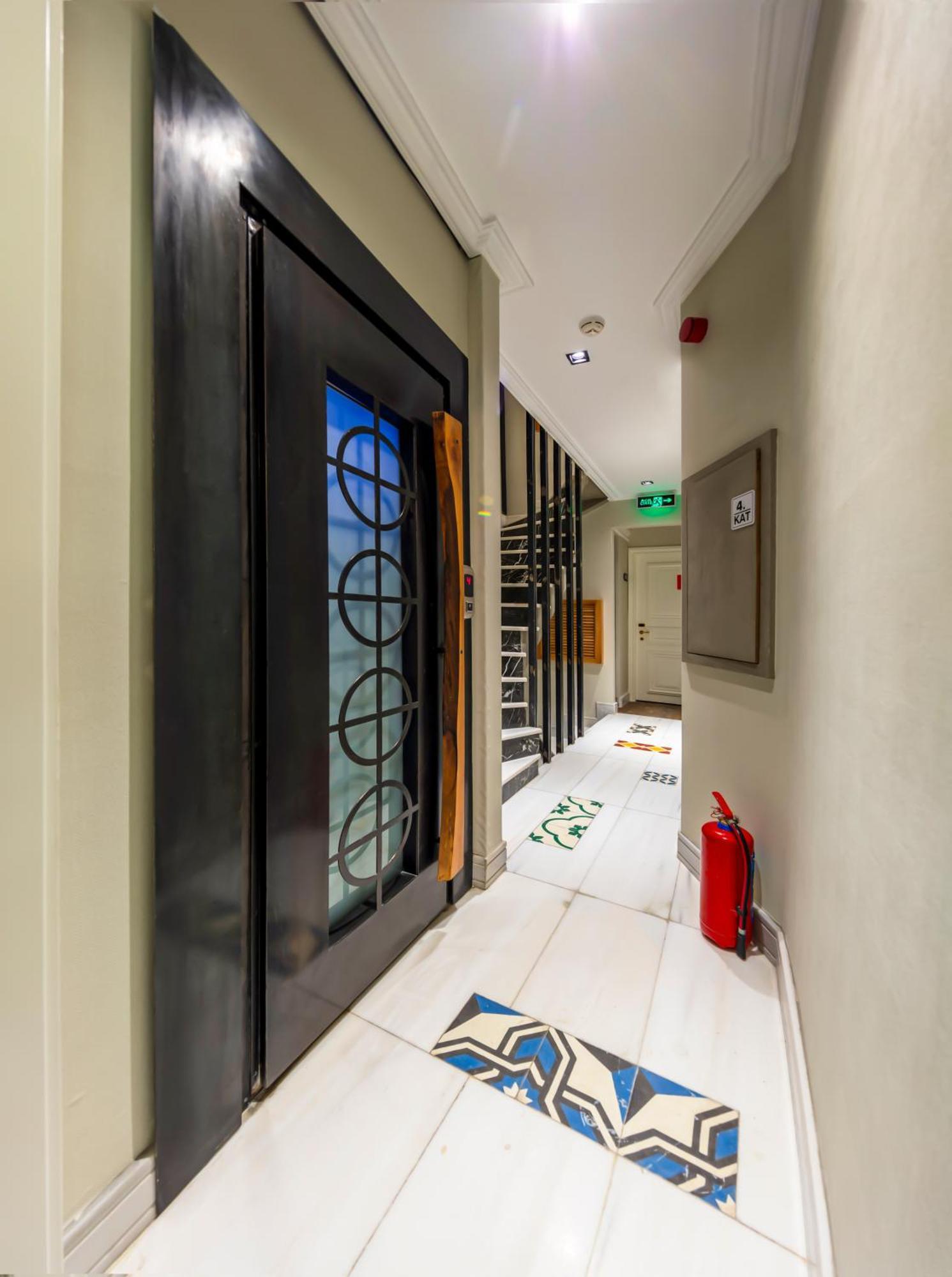 Taksim Avenue Hotel Istanbul Bagian luar foto