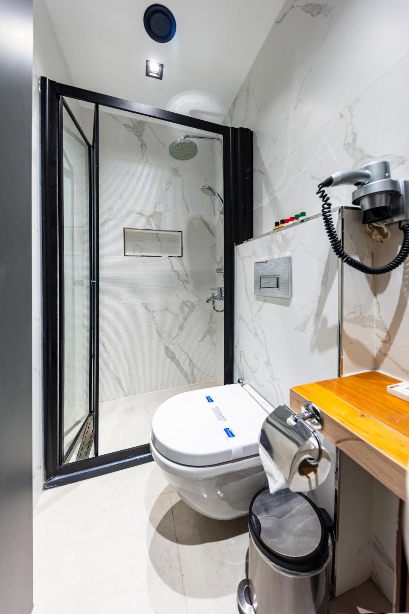Taksim Avenue Hotel Istanbul Bagian luar foto